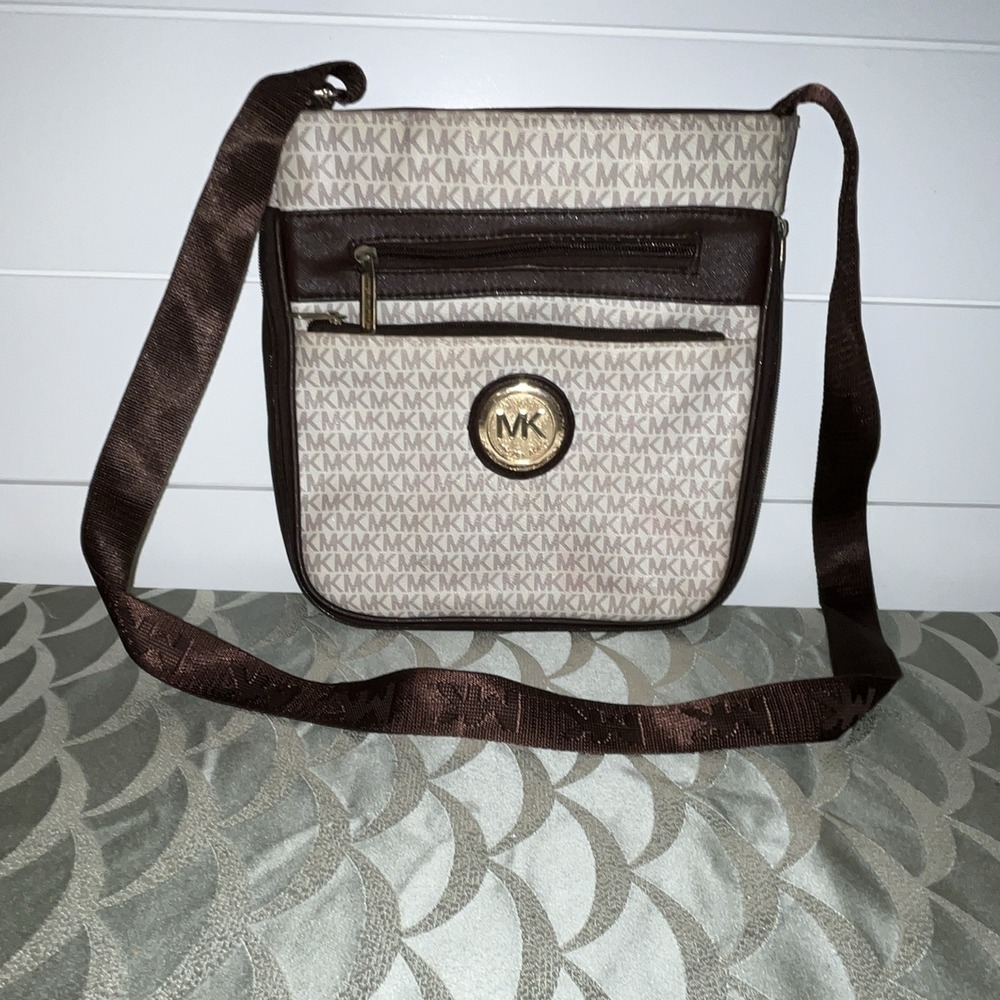 Crossbody Bags/Purses for Women Trendy Multi Pockets - Marco M Kelly_New
